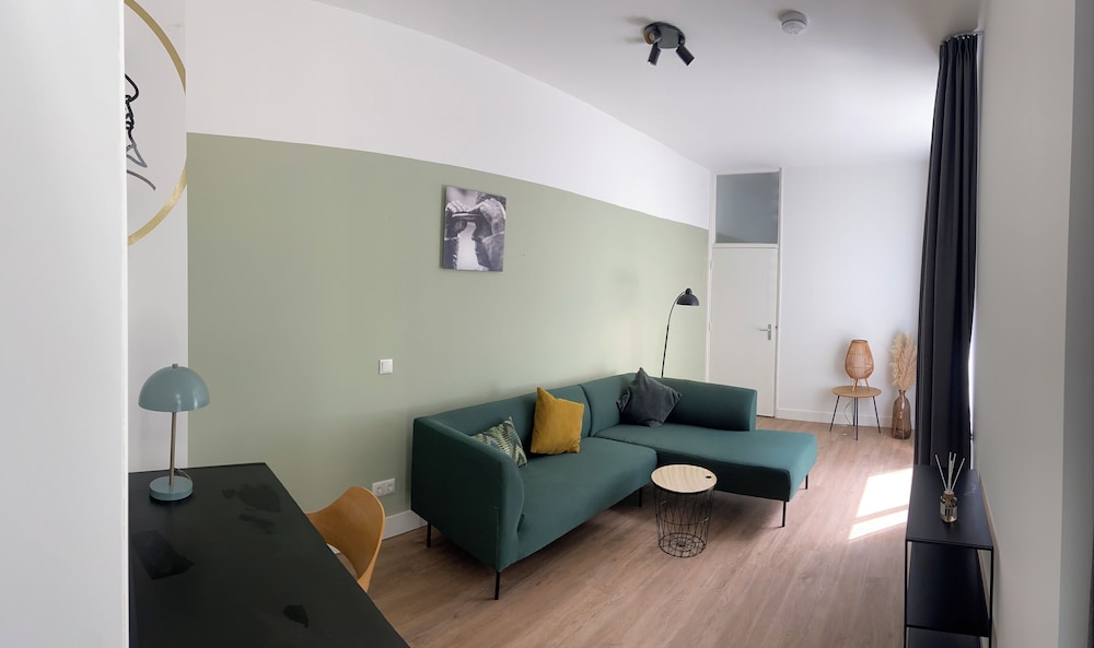 SUPERIOR, APARTMENT
