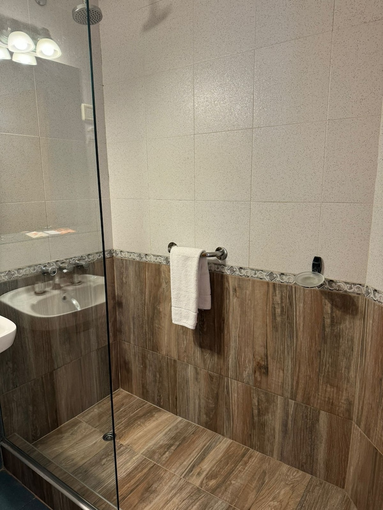 HOTEL PICOS DEL SUR 10/58