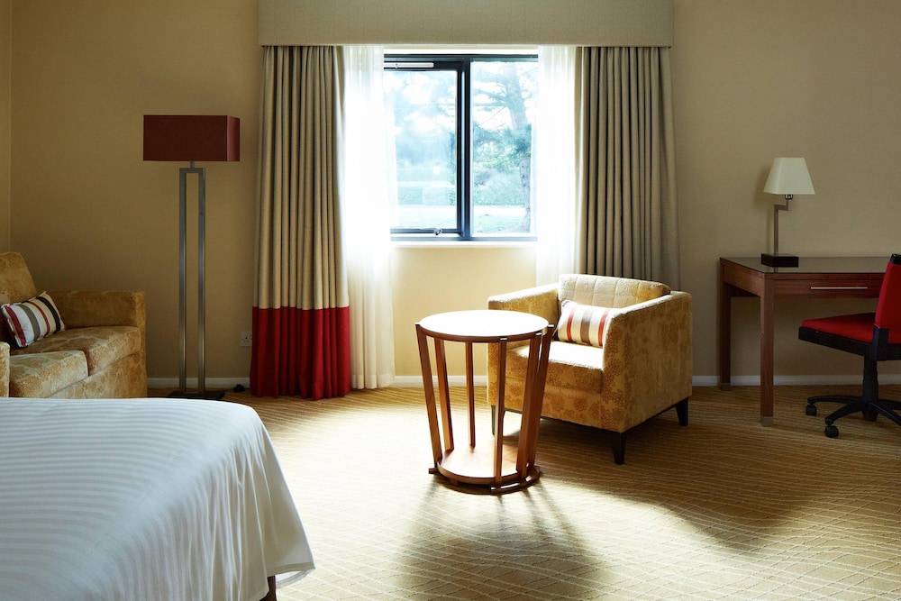 Delta Hotels by Marriott Peterborough 4/24
