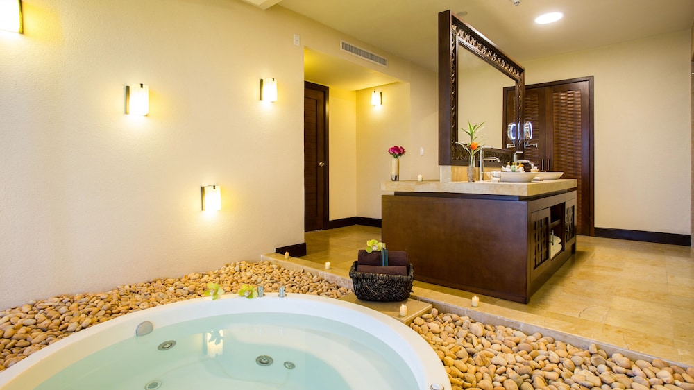 Dreams Riviera Cancun 36/72
