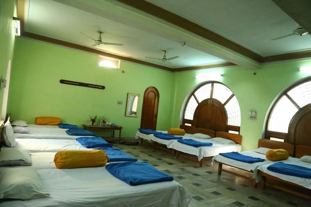 Hotel Anand Palace 22/40
