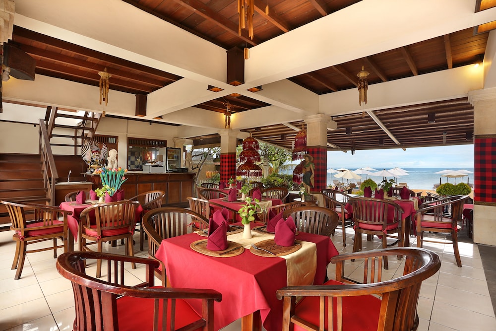 Respati Beach Hotel 51/66