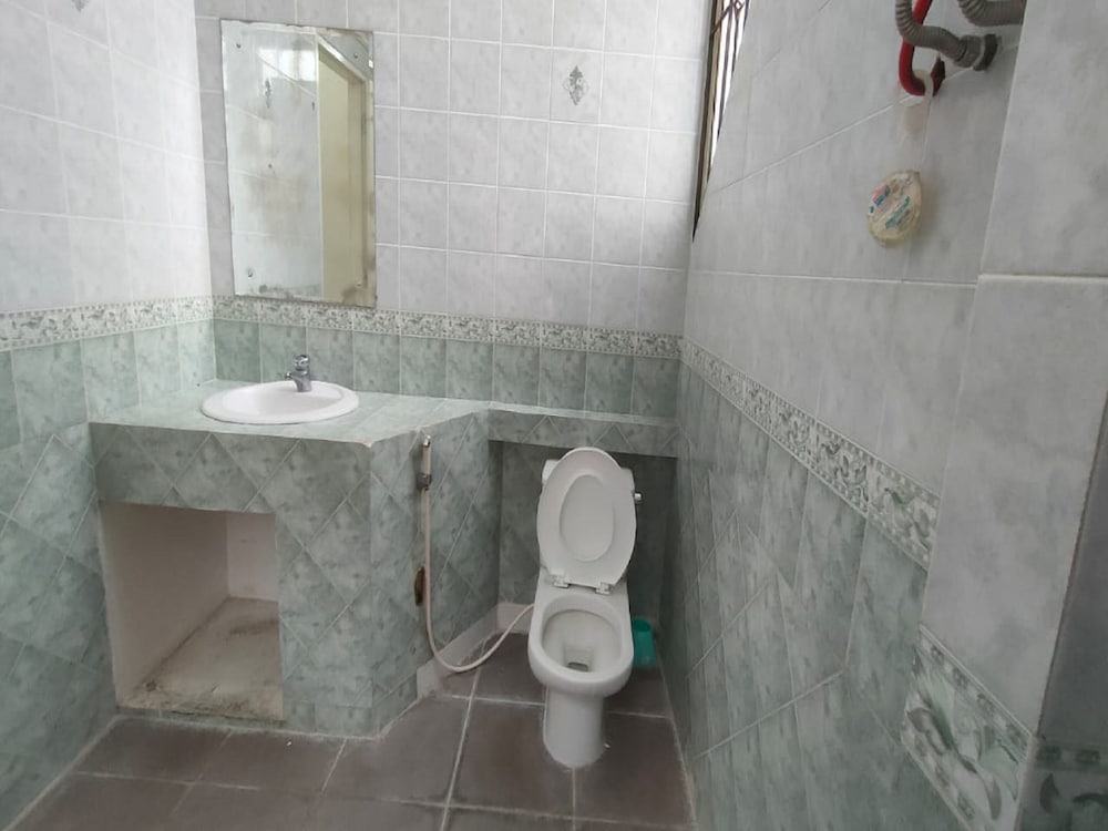 Villa Kota Bunga Anyelir 50/51
