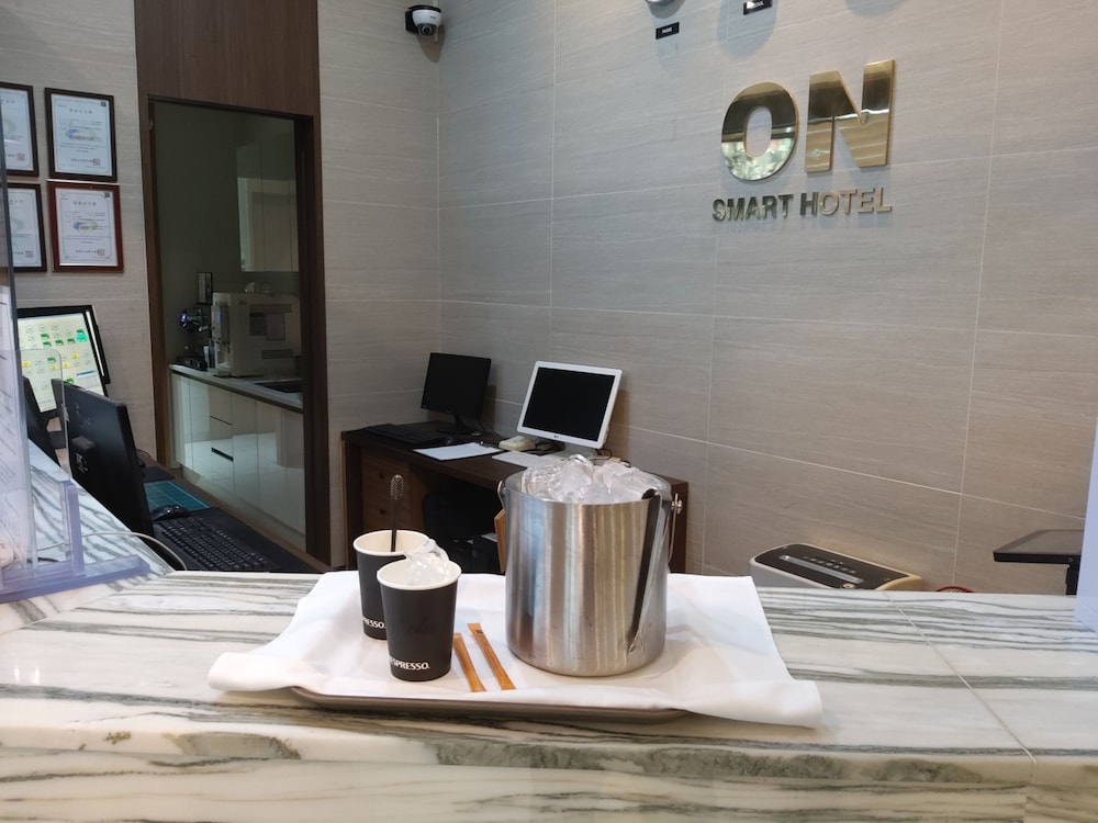 On Smart Hotel 33/42