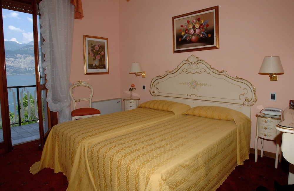 Hotel Cristallo 16/45
