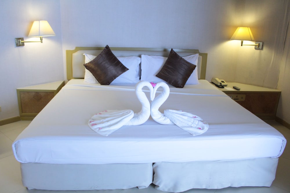 City Beach Resort 19/49