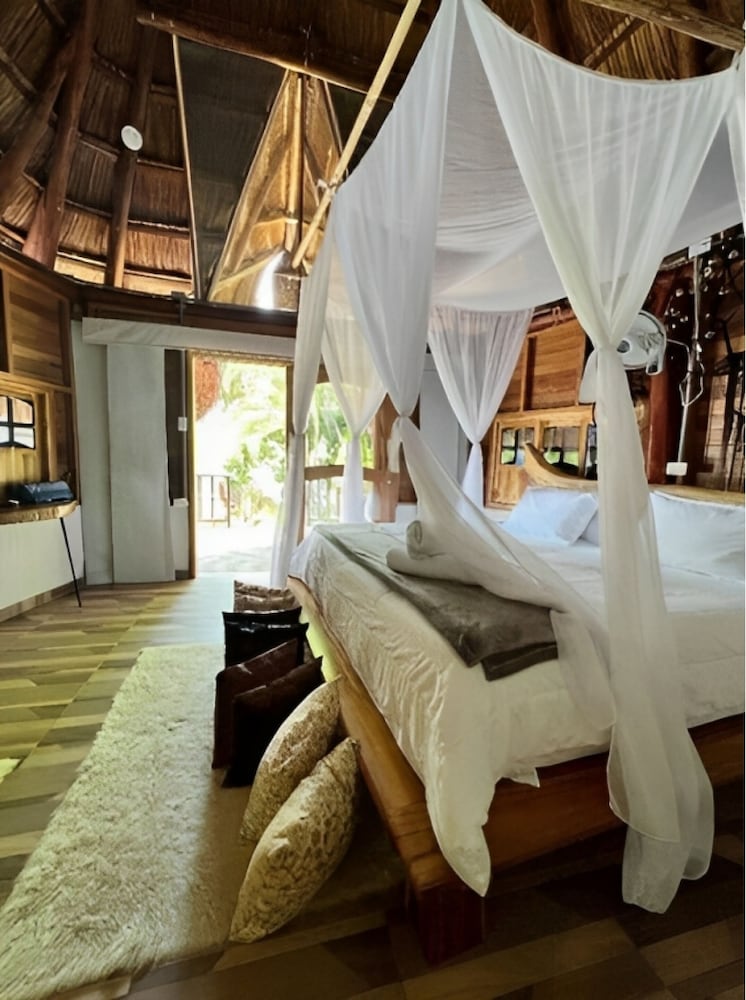 LUXURY, CABIN, HOT TUB