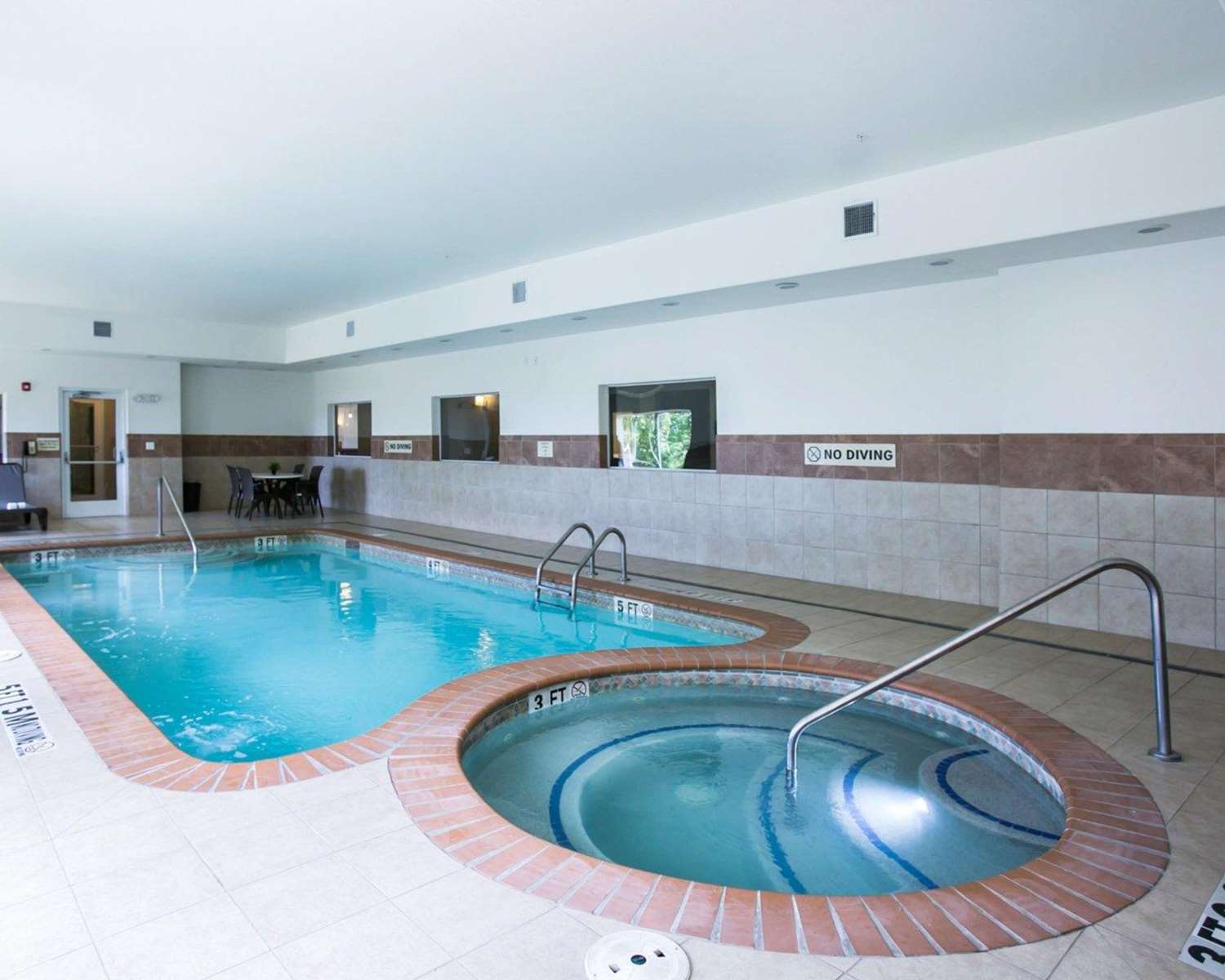 Sleep Inn and Suites Round Rock - Austin North 24/42