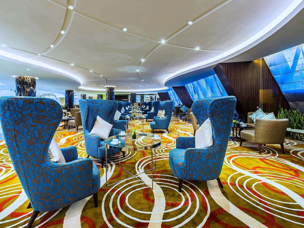 Grand Mercure Qingdao Qinglong 22/28