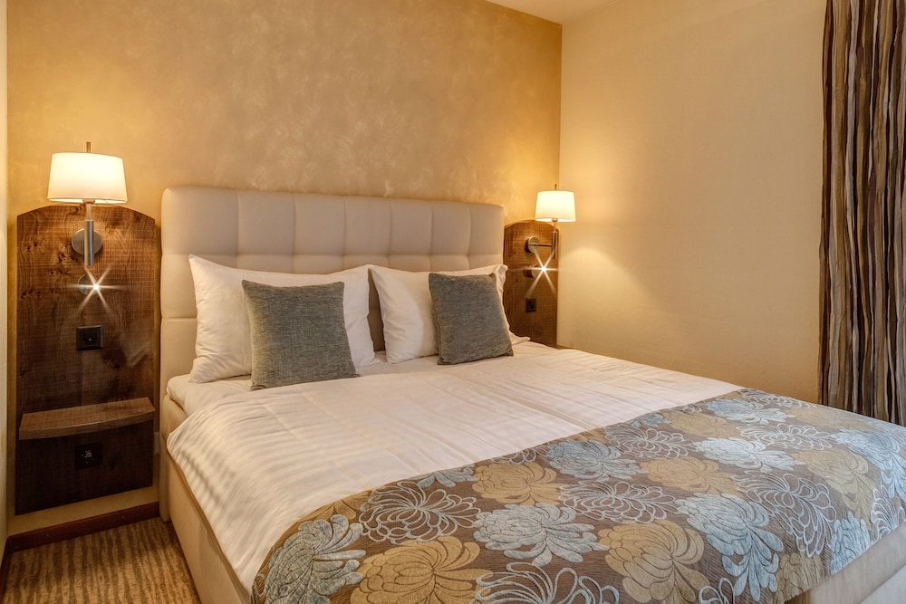 ECONOMY, KING BED