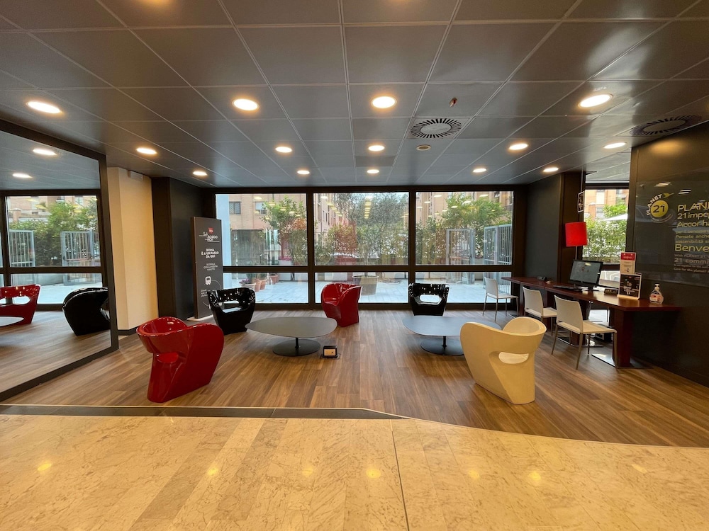 Ibis Roma Fiera 27/50
