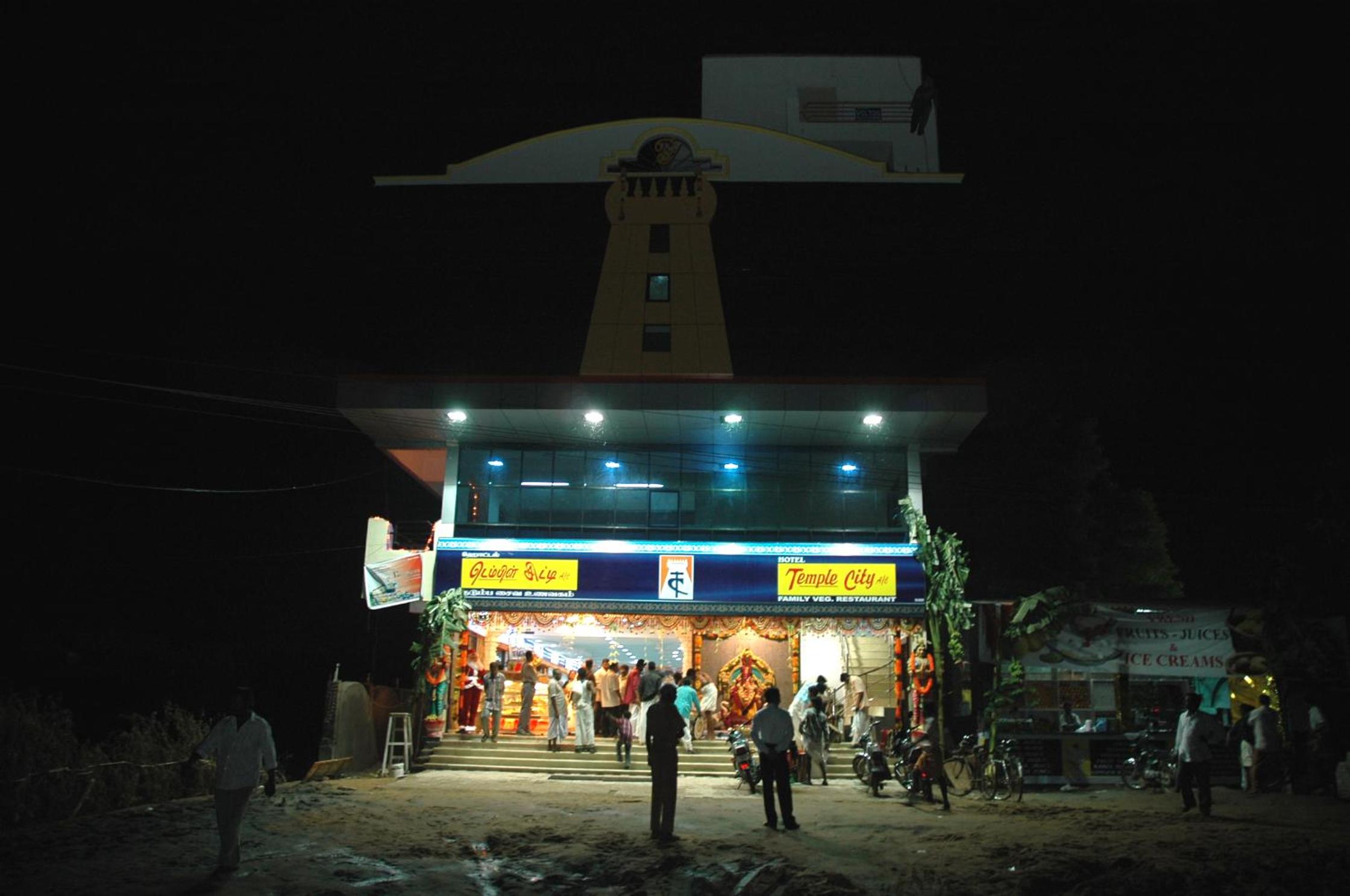 Hotel Temple City 1/49
