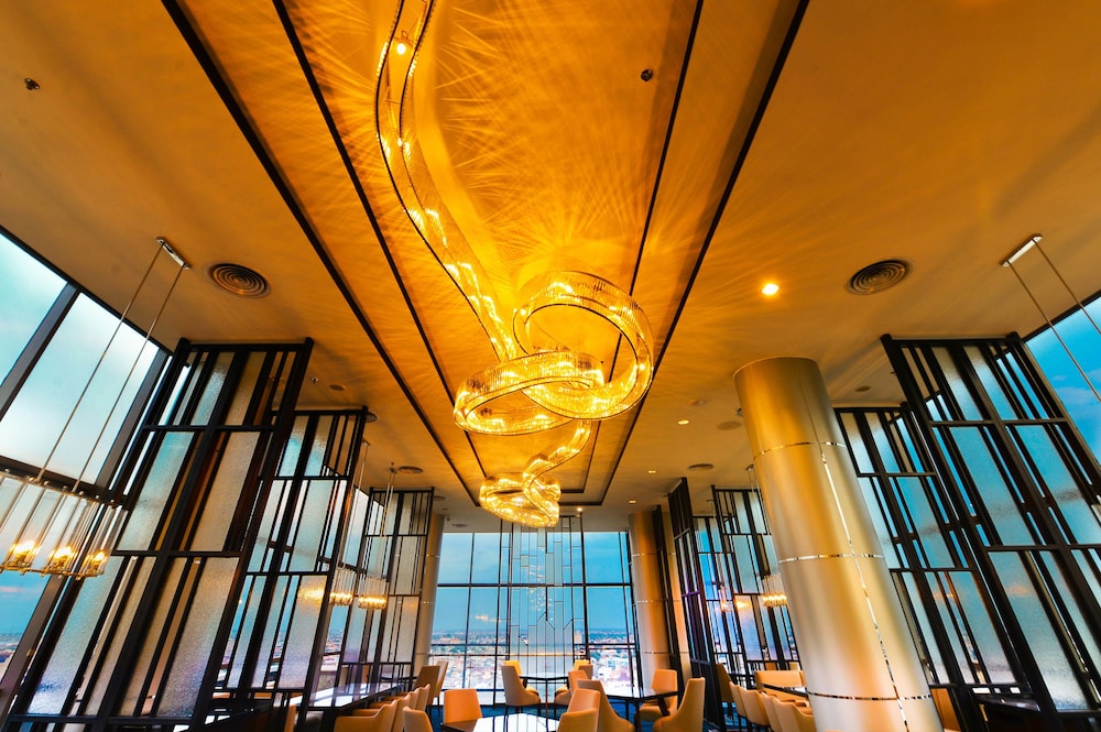 Gumaya Tower Hotel Semarang 4/73