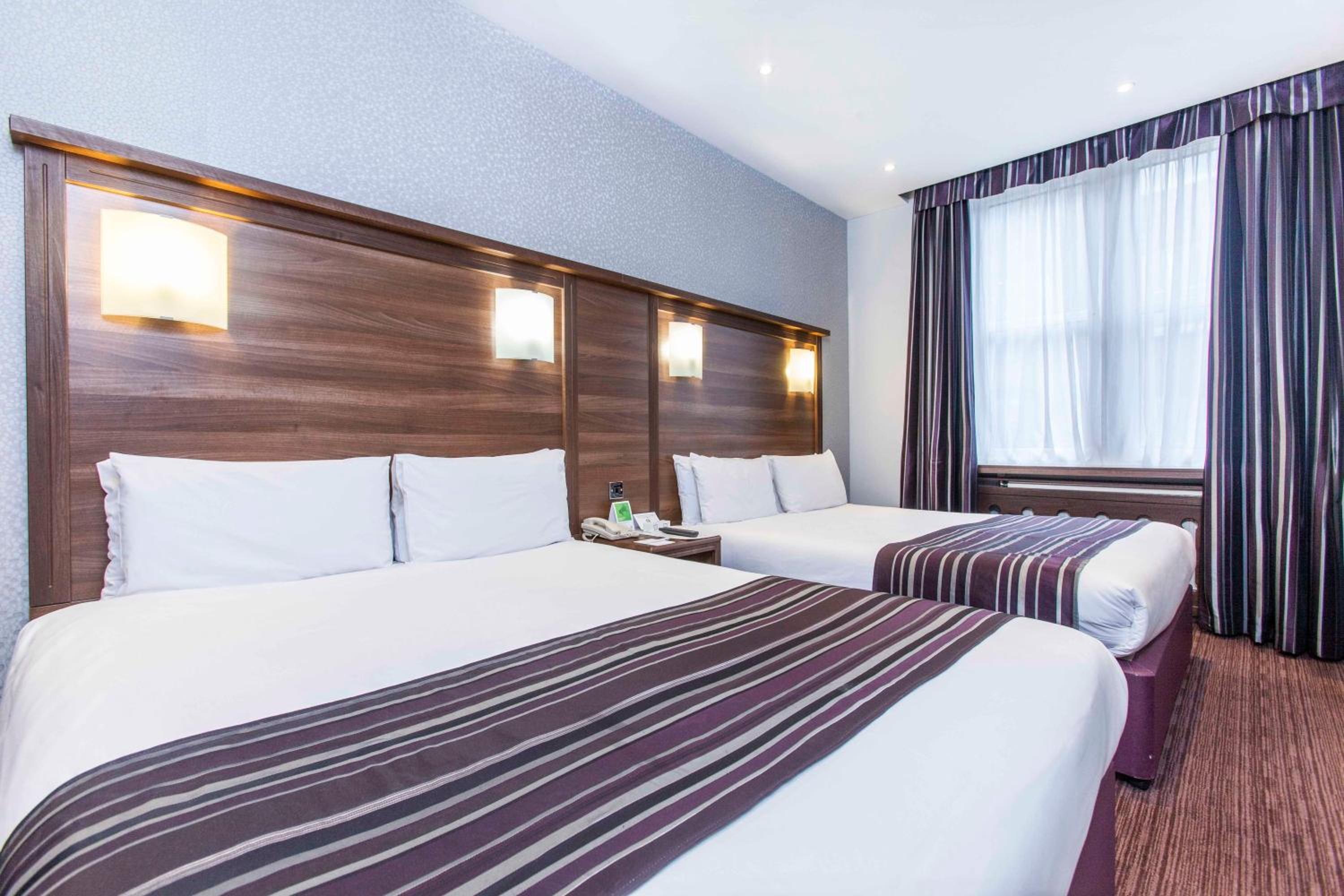 Premium, Double Bed, Street View
