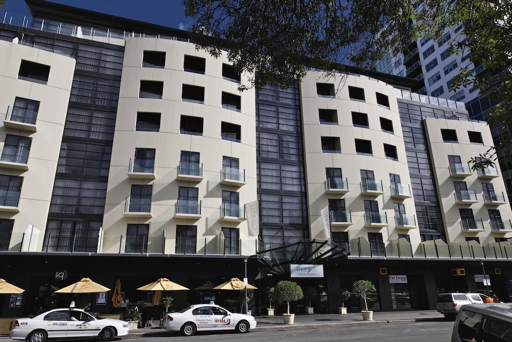 Mantra Hindmarsh Square 8/59