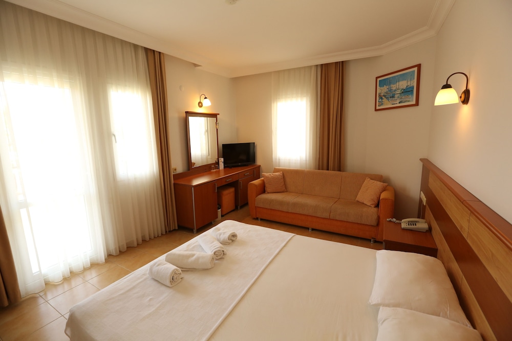 Mavruka Hotel 21/60
