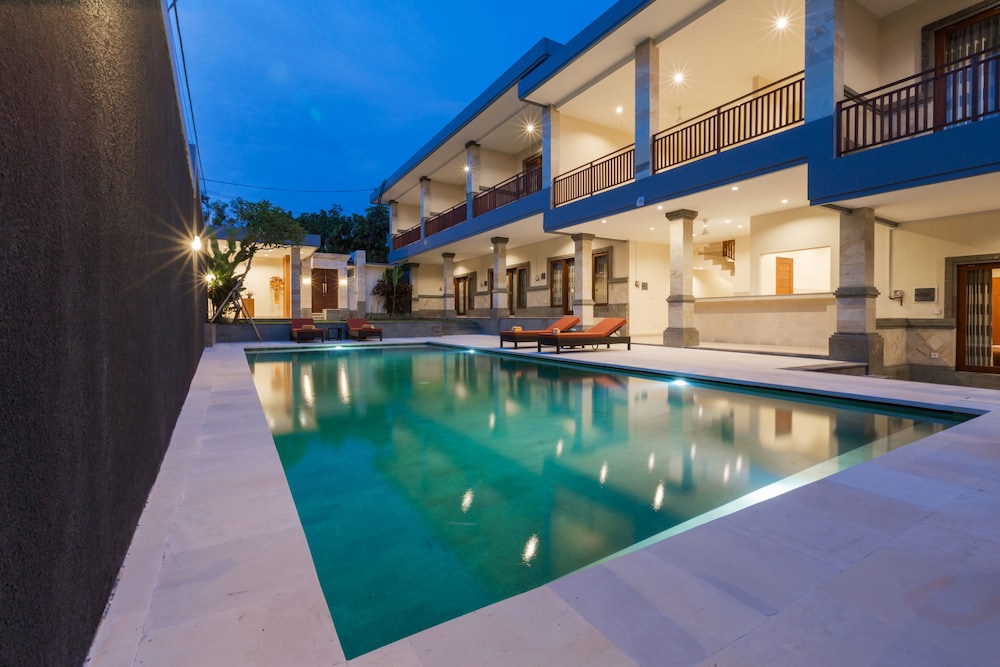 Kubu Petitenget Suite Seminyak 60/63