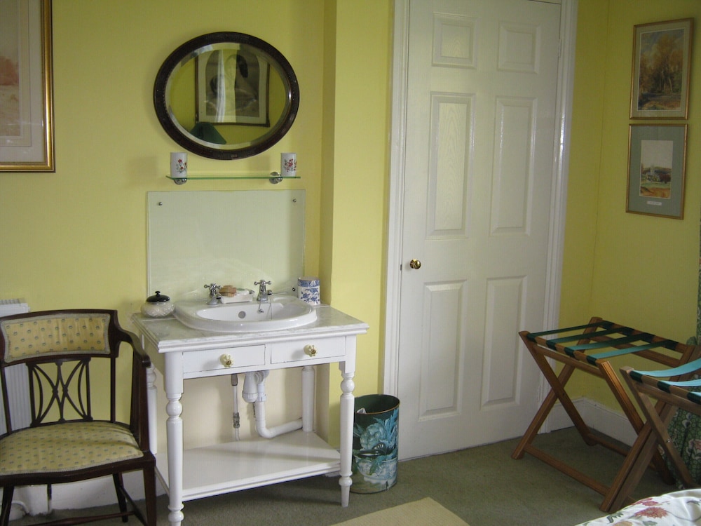 Hollamoor Farm B&B 49/50
