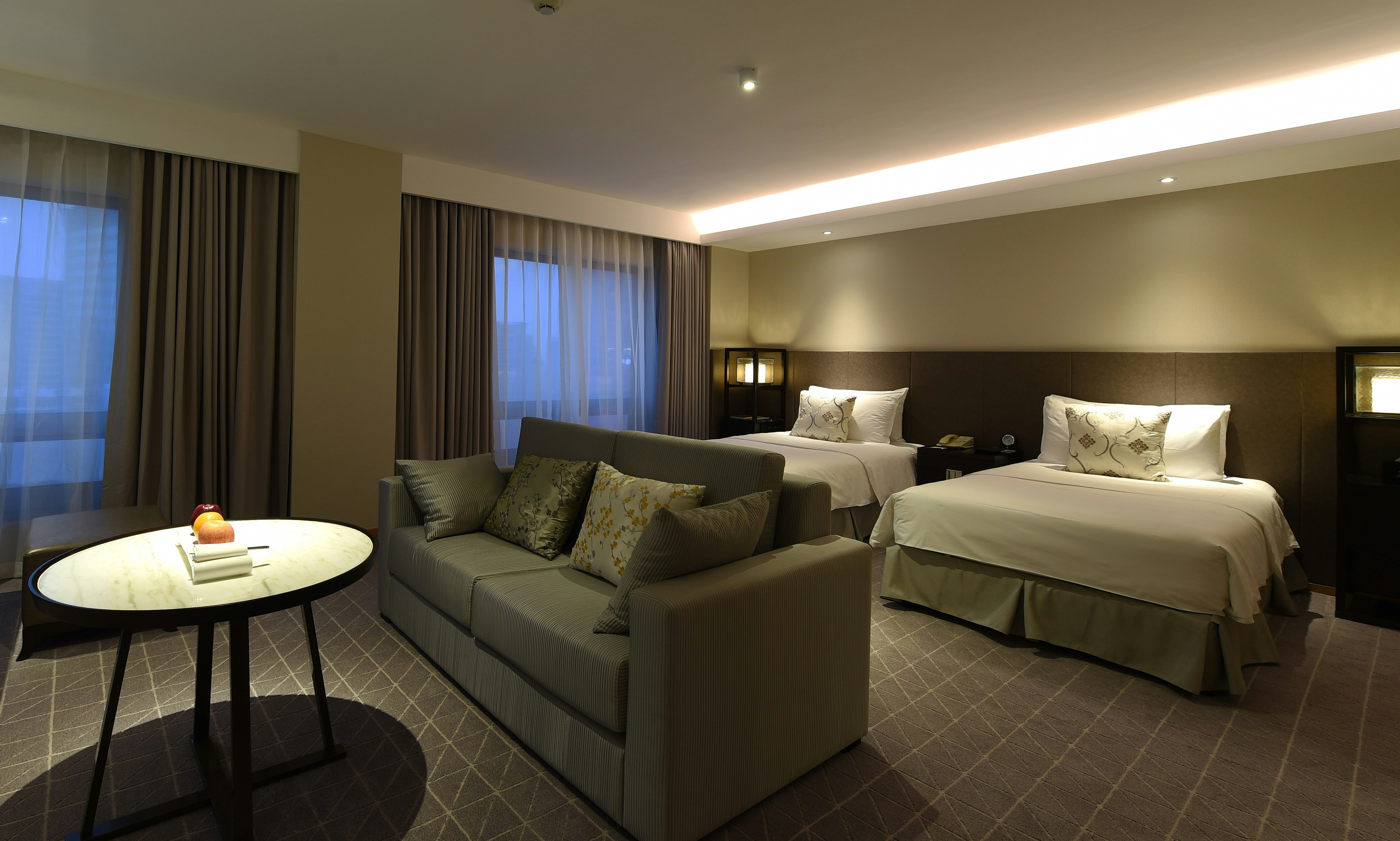 Jinling Hotel 28/52