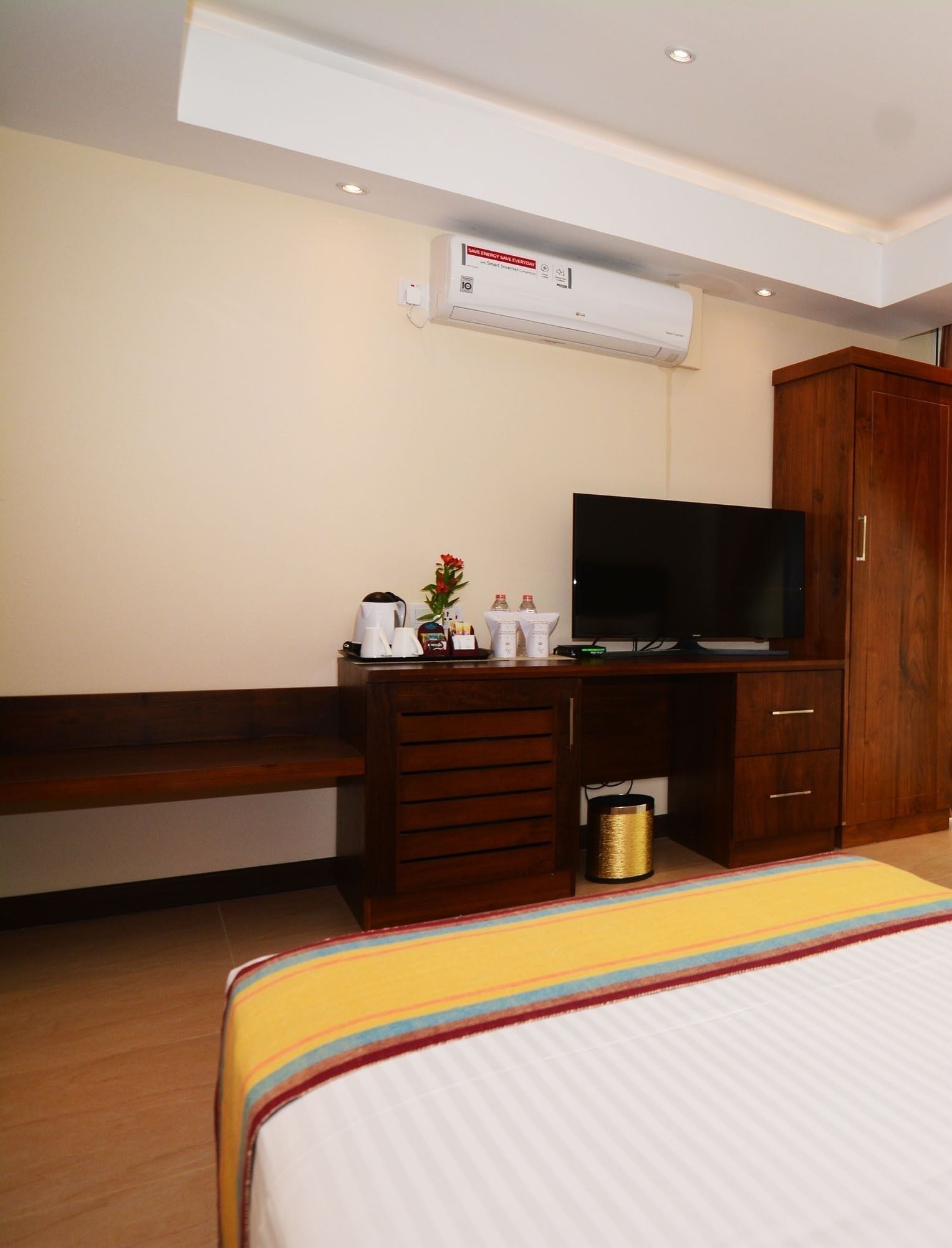 Super, Deluxe, Single, Double Bed, Main Wing
