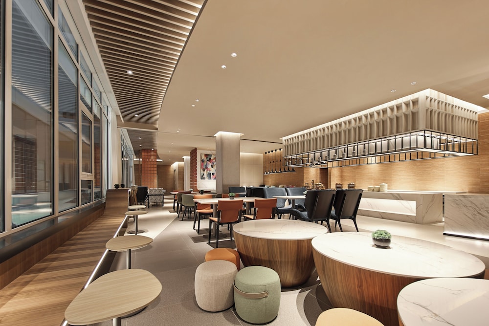 Novotel Yinchuan Lanxigu 45/51