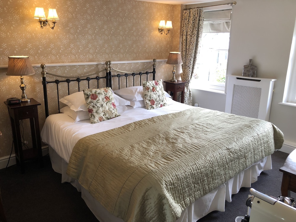 The New Inn 16/43