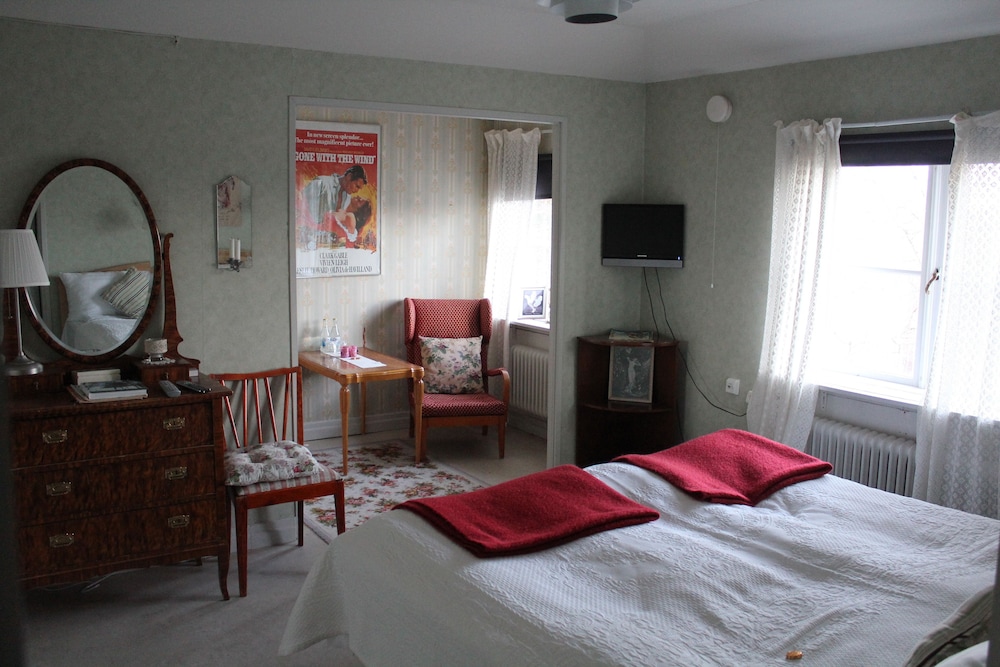Treehotel (ex Brittas Pensionat) 7/39