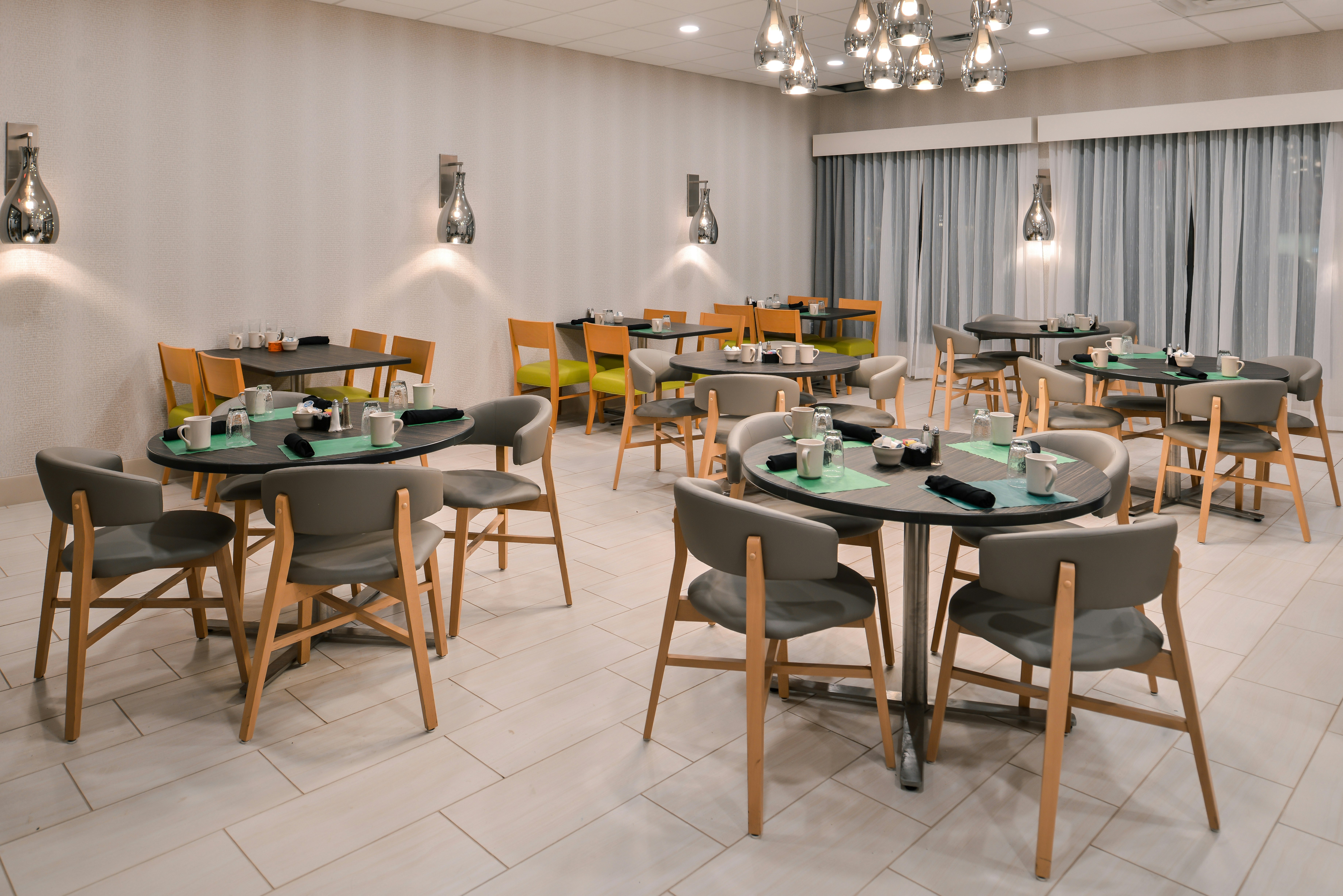 Holiday Inn Auburn Finger Lakes Region 54/75