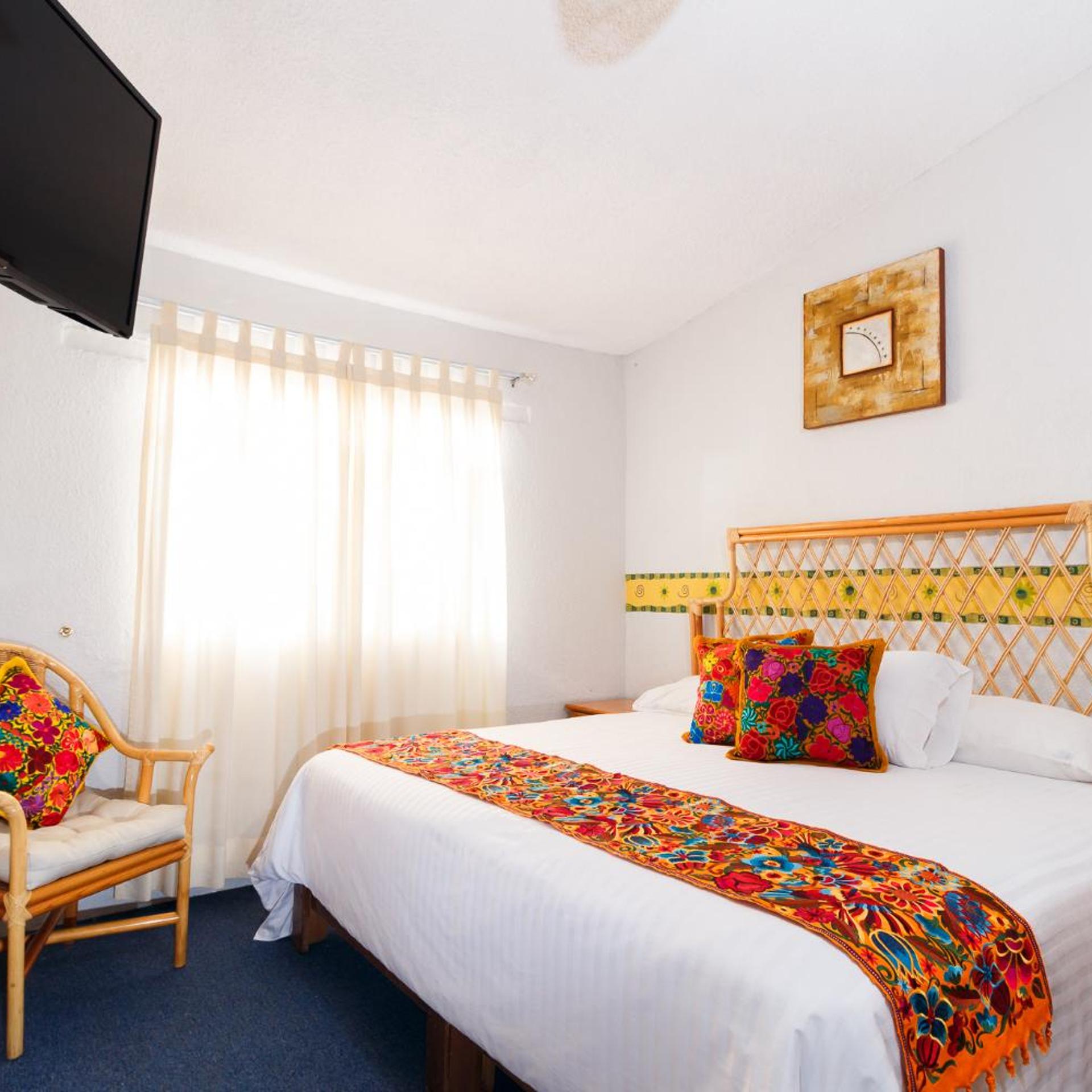 2 Bedrooms, House