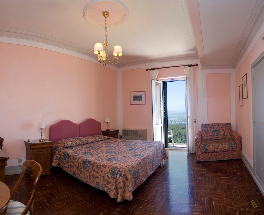 Hotel Monteconero 18/50