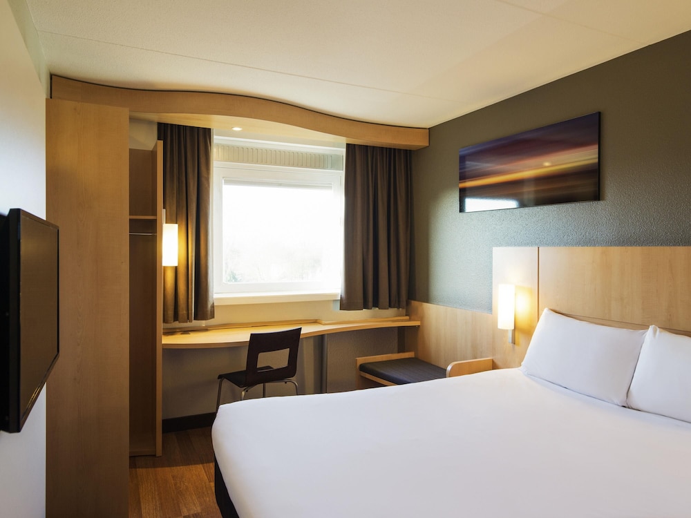 IBIS UTRECHT 13/61