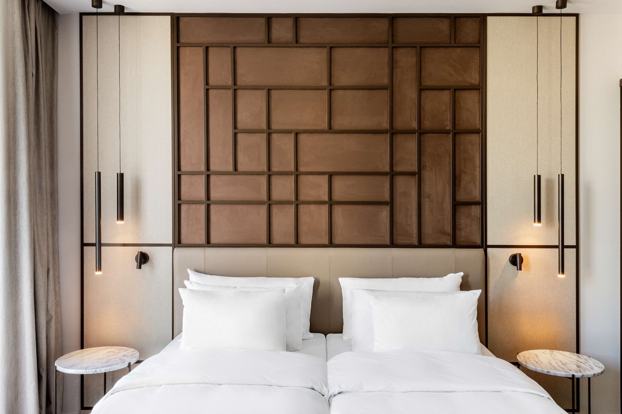 1 Bedroom, Suite, King and Twin Beds