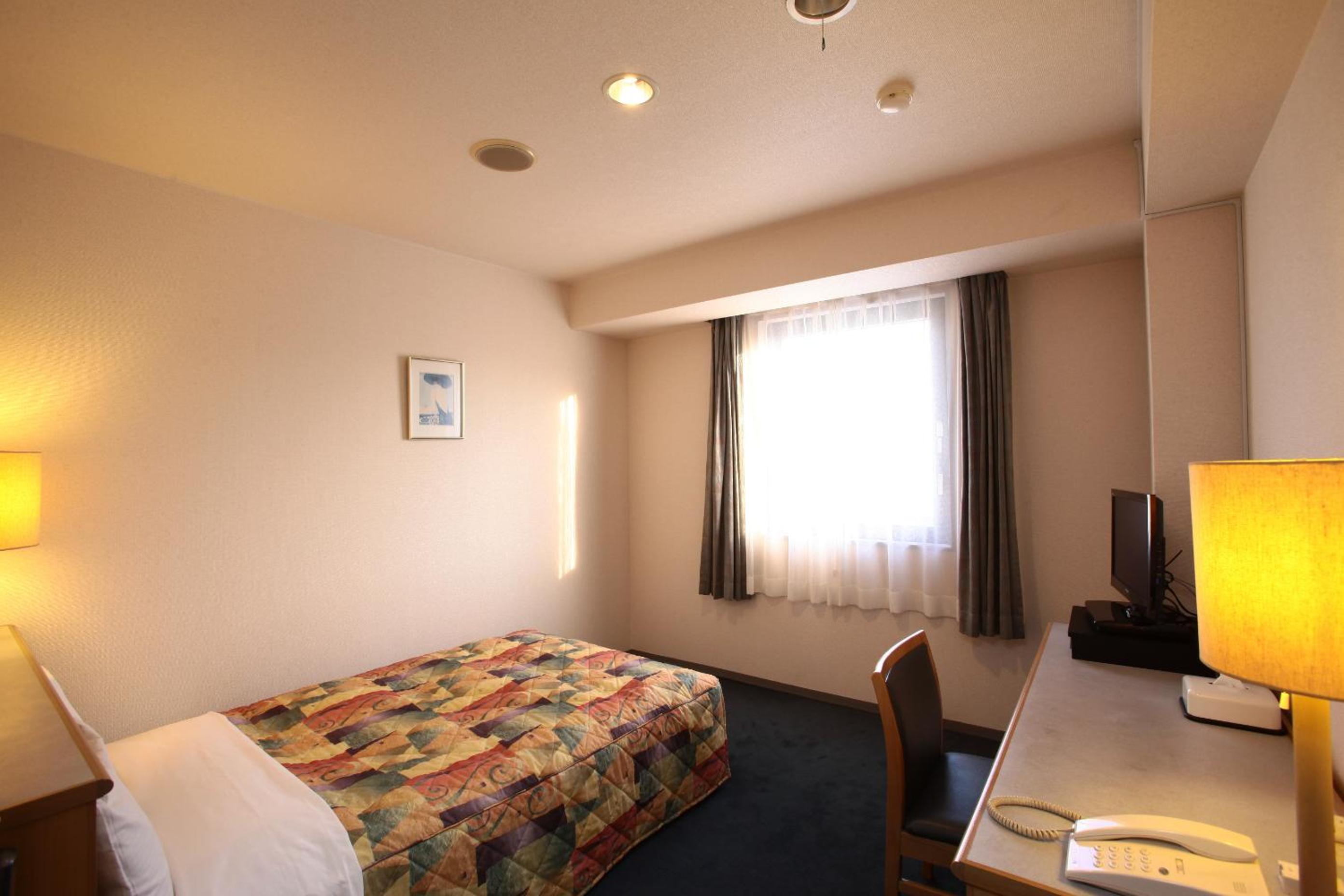 Hotel Elm Regency 20/48