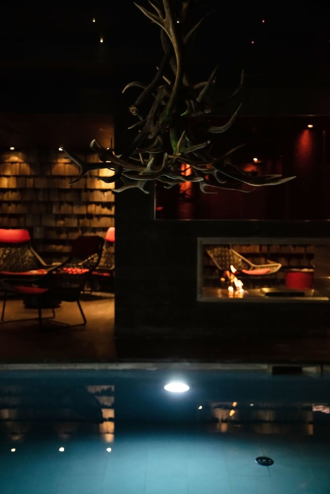 Avenue Lodge Hotel 43/50