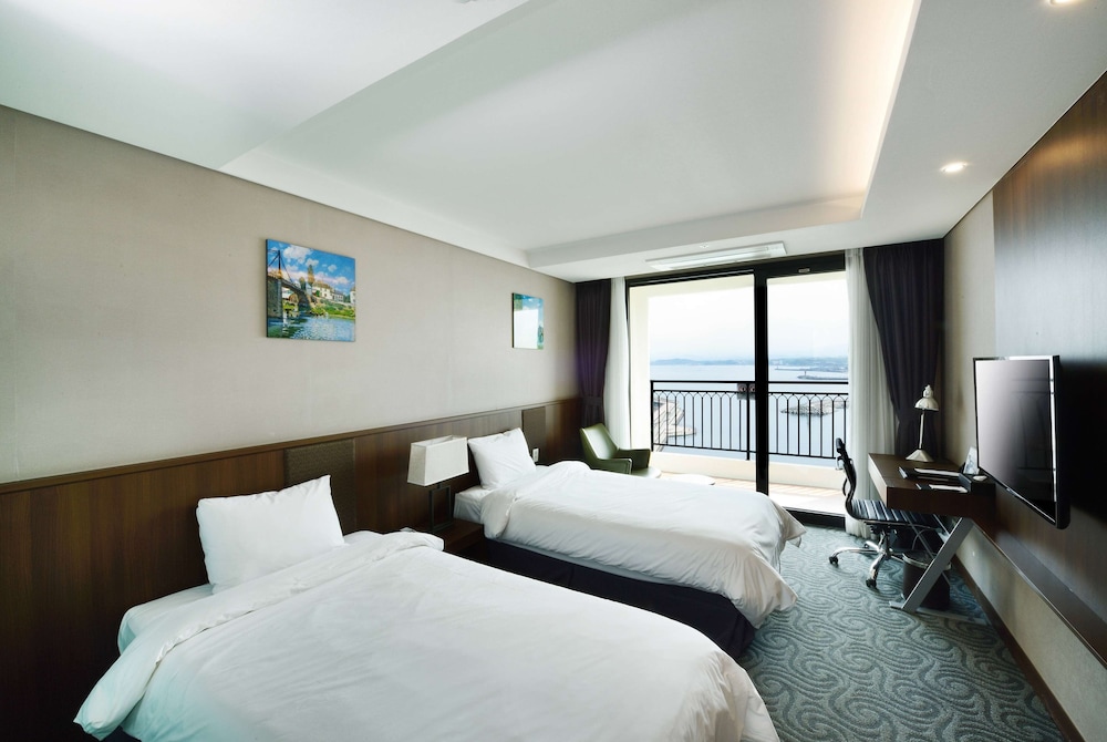 Ocean, Deluxe, Twin Beds, Harbour View