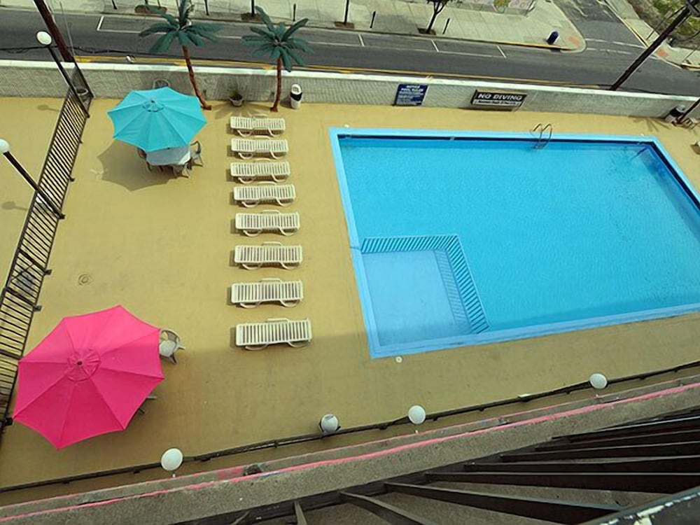 Beach Terrace Motor Inn 7/26