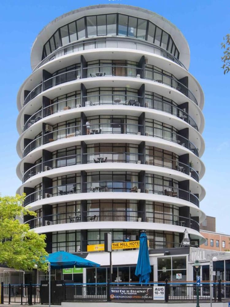 MADISON HOTEL TOWER MILL in BRISBANE