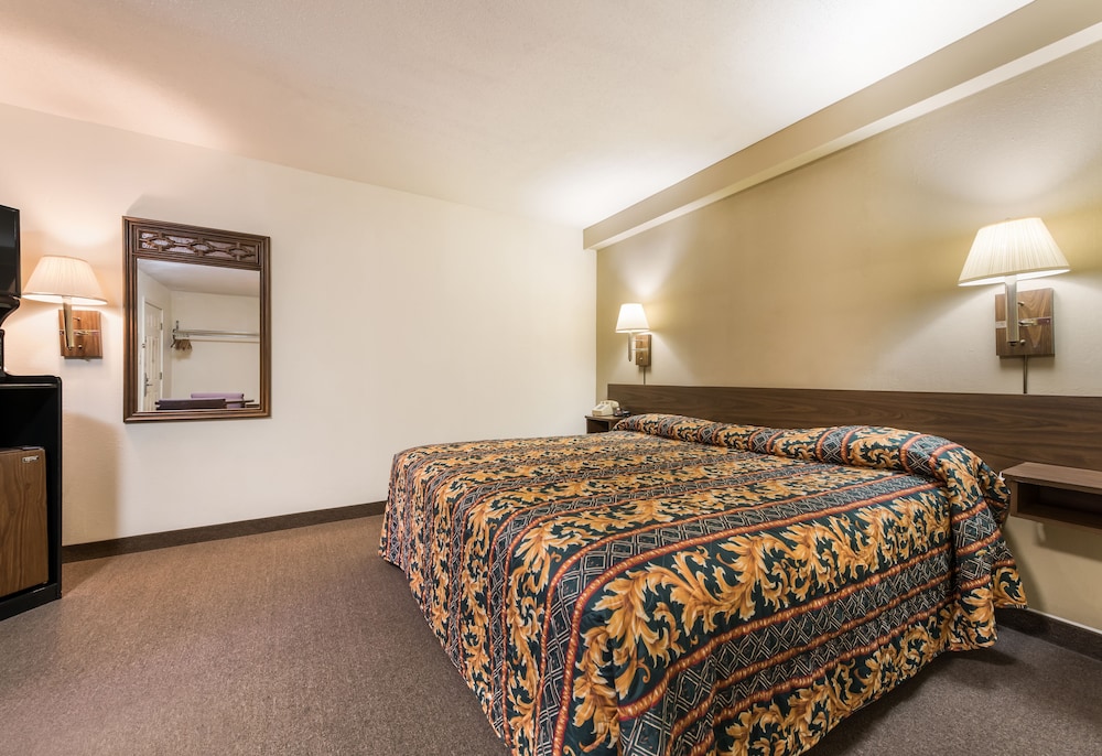 The Wander Hotel, a Ramada by Wyndham 13/52