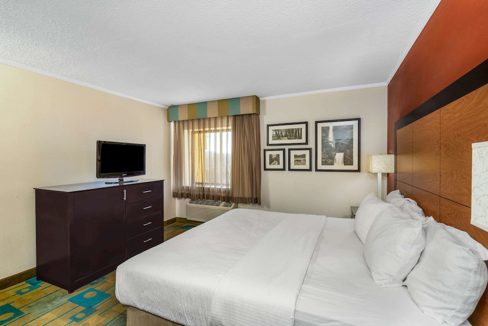 Baymont by Wyndham Meridian 9/34
