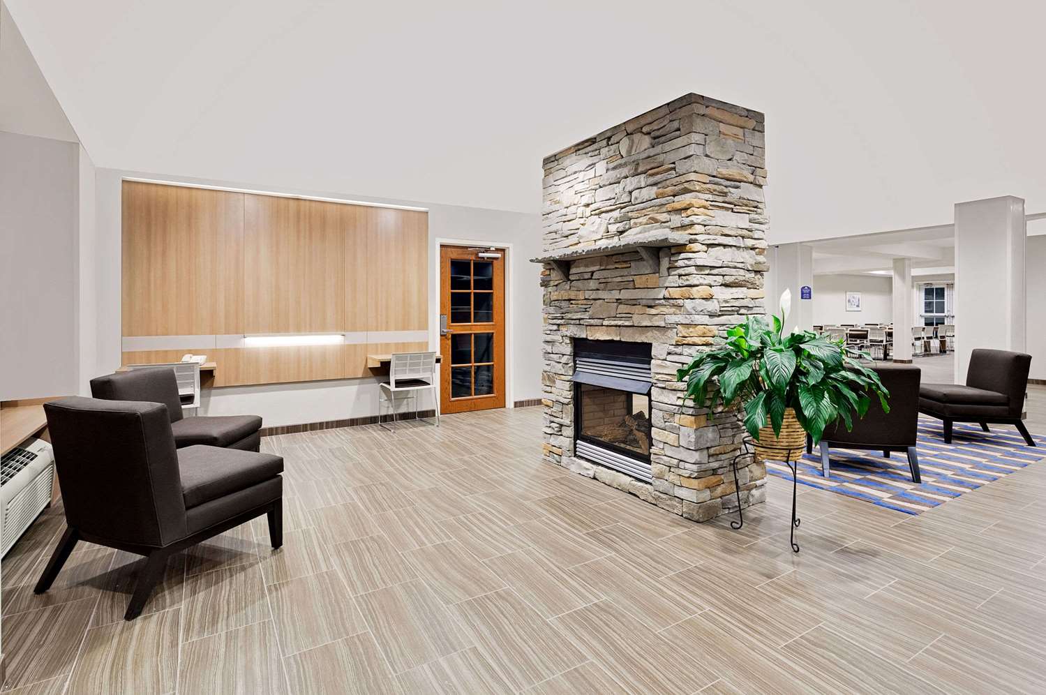 Microtel Inn & Suites by Wyndham Middletown 3/9