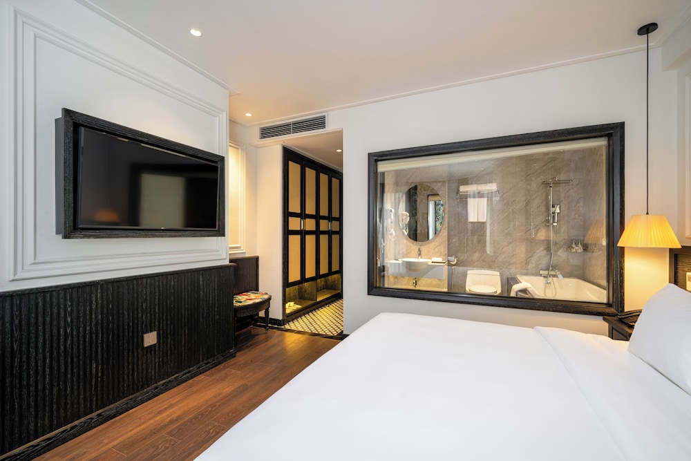 Executive, King Bed, City View