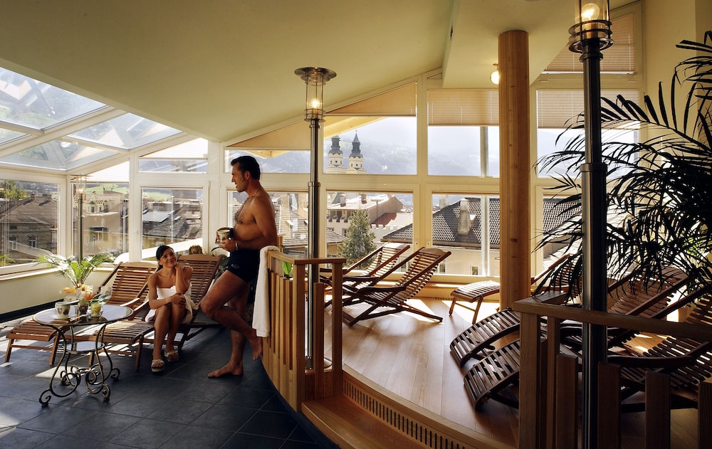 Hotel Krone 35/50