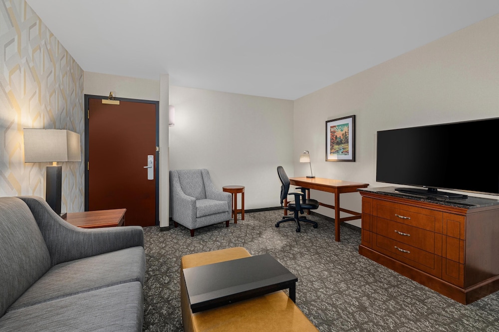 Drury Inn and Suites Creve Coeur St Louis 21/43