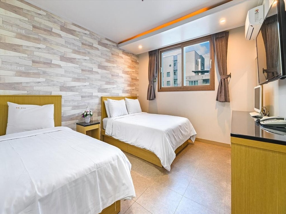Aliba Hotel 9/39