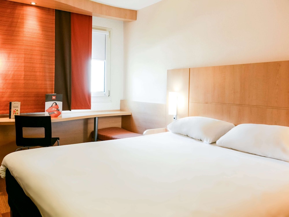 Ibis Nevers 23/63