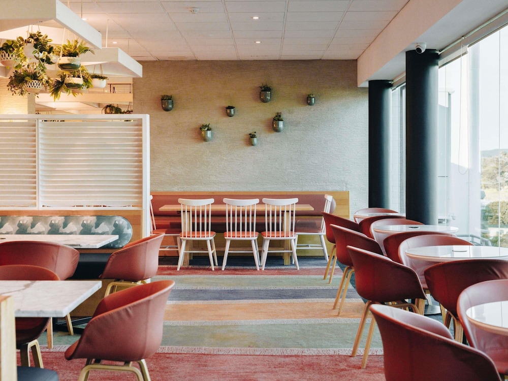 Ibis Styles The Entrance 35/50