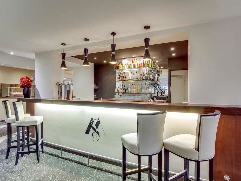 Mercure Maurepas Saint Quentin 49/70
