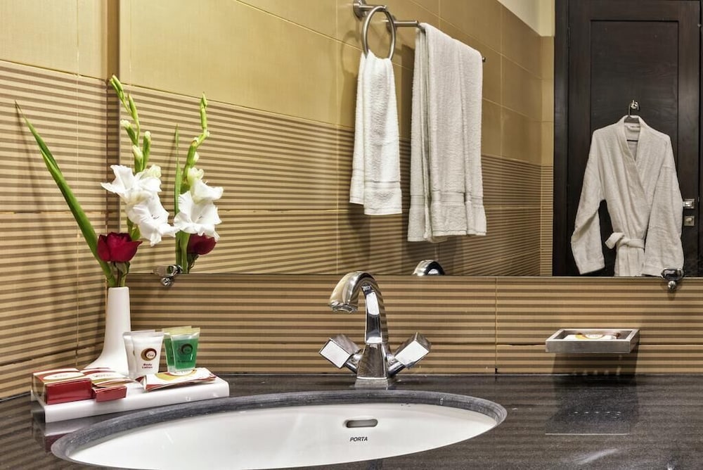Hotel One Sahiwal 48/50