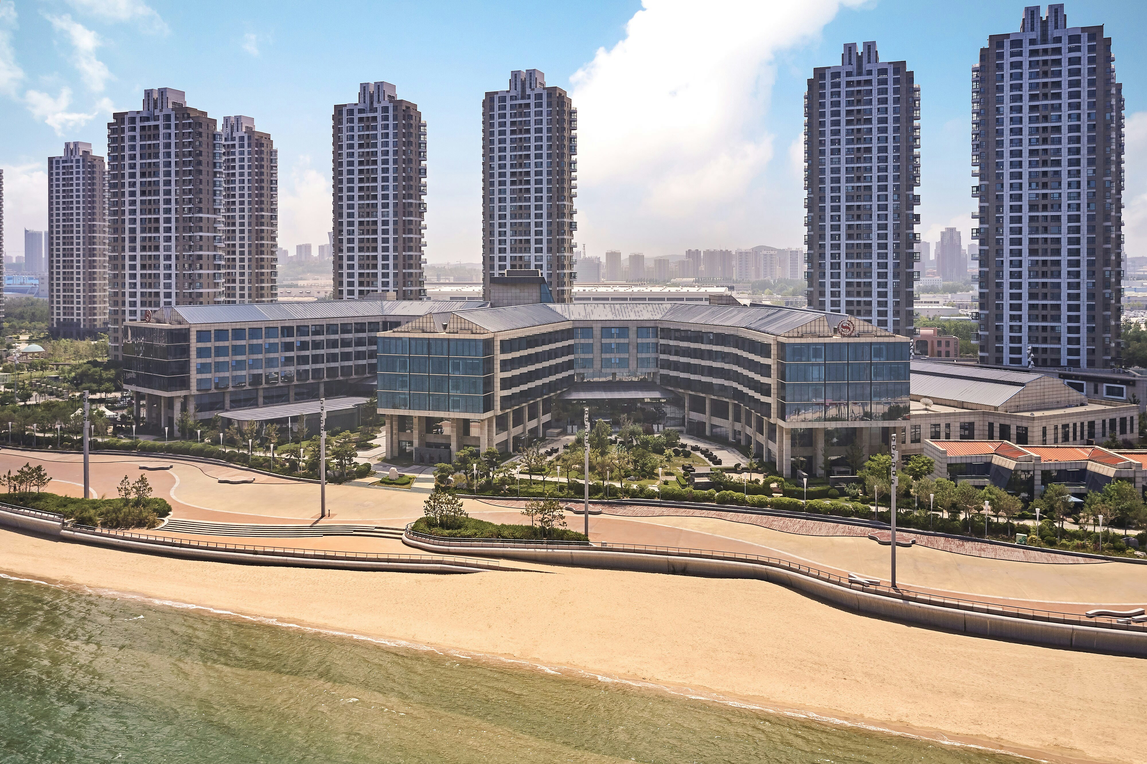 Sheraton Yantai Golden Beach Resort 14/16