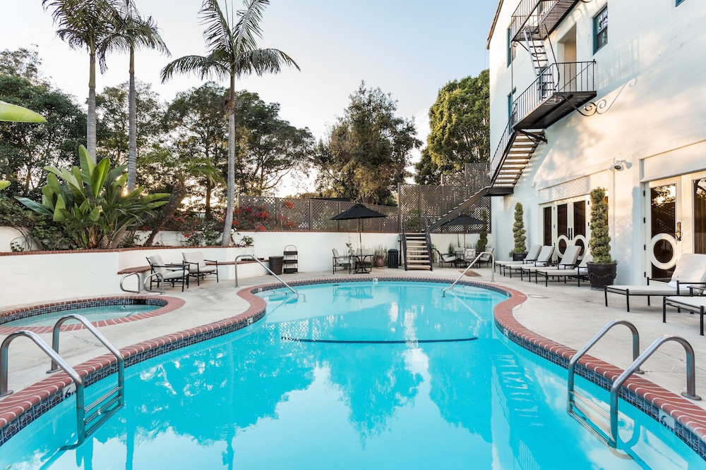 Montecito Inn 72/77